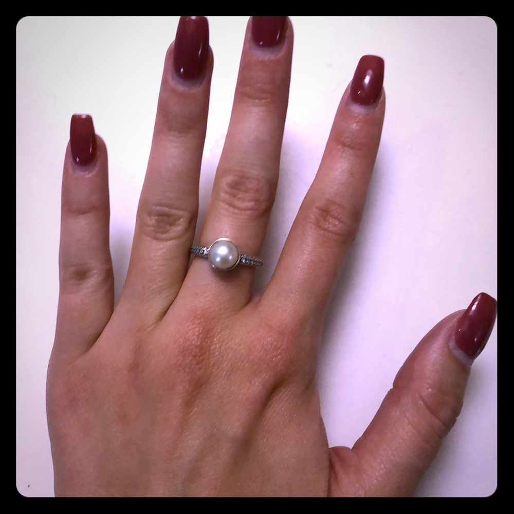 PANDORA Elegant Beauty Ring, White Pearl